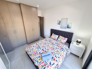 Apartamento standard | 2 quartos, escrivaninha, espaço de trabalho para notebook