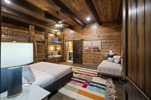 7 bedrooms, iron/ironing board, internet, bed sheets