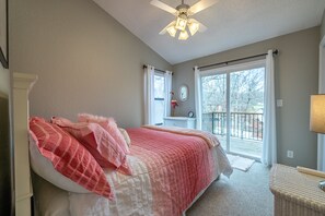 6 bedrooms, free WiFi, bed sheets