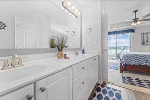 3 habitaciones, cuna de viaje, wifi gratis y ropa de cama
