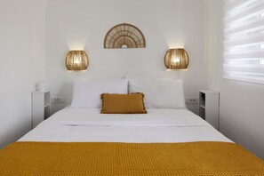 2 habitaciones, cortinas blackout y tabla de planchar con plancha 