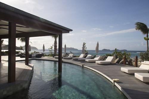 Villa La Plage – Luxury Beachfront Villa in St. Barts with Private Pool & Direct Ocean Access