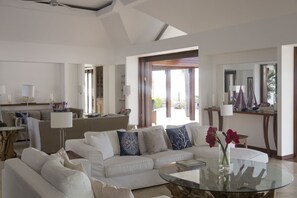 Televisión y estéreo 