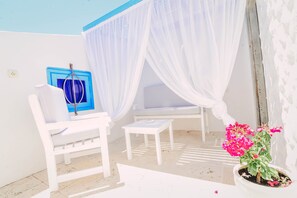 Deluxe Room | Terrace/patio - Yukari Sokak VIP Butik Otel (Cesme)