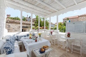 Breakfast area - Yukari Sokak VIP Butik Otel (Cesme)