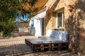 Terrace/patio - Country House 'Finca Es Canyaret' with Mountain View, Pool & Garden (Capdepera)