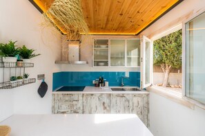 Fridge, microwave, stovetop, coffee/tea maker - Country House 'Finca Es Canyaret' with Mountain View, Pool & Garden (Capdepera)