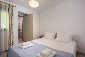 1 bedroom, iron/ironing board, WiFi, bed sheets - Peraspitaki (Garden, Sea, Gym) (Chania)