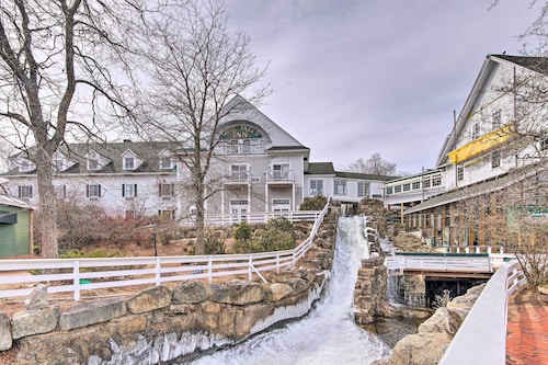 Historic Meredith Home: Walk to Town Center!