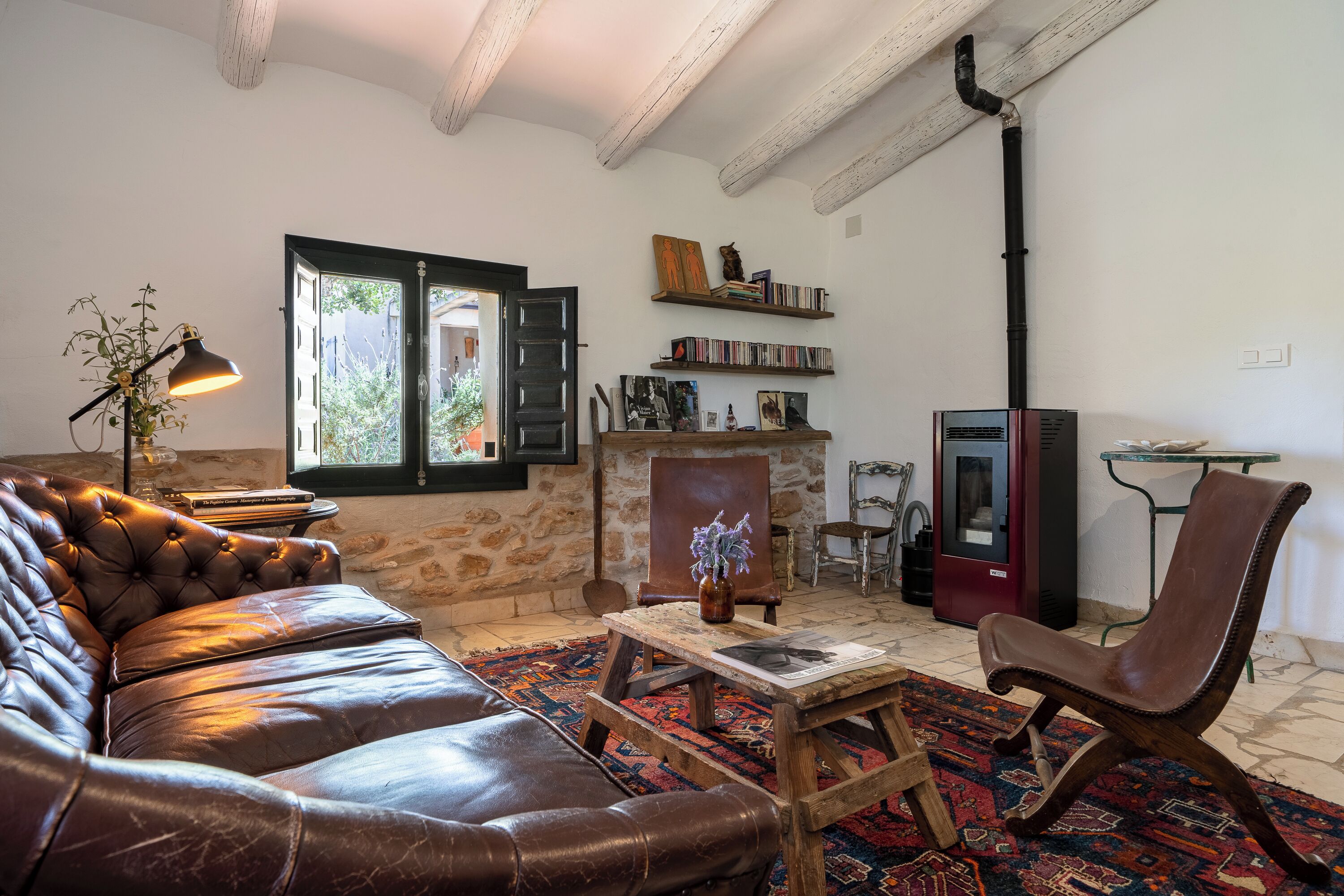 Télévision, cheminée