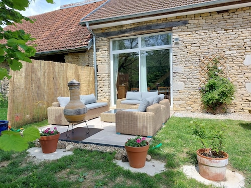 Maison idéalement située proche lacs, sentiers de randonnés et sites historiques