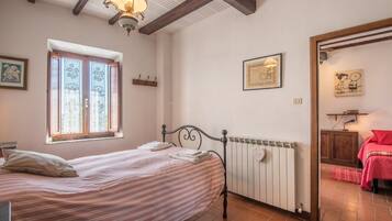 2 chambres, fer et planche Ă repasser, Wi-Fi gratuit, draps fournis