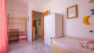 2 makuuhuonetta, ilmainen Wi-Fi, vuodevaatteet