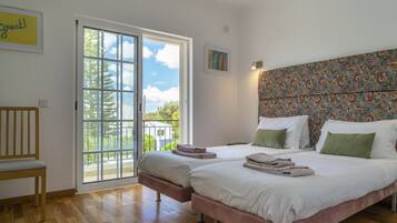 6 bedrooms, Egyptian cotton sheets, premium bedding, in-room safe