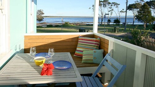 Aurora: quintessential beachfront couples getaway