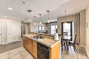 Fridge, microwave, stovetop, dishwasher - Scenic PCB Condo w/ Stunning Sunsets & Beach View! (Panama City Beach)