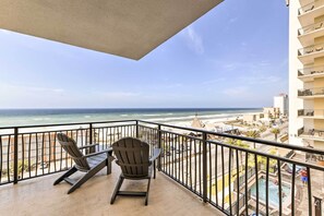 Property grounds - Scenic PCB Condo w/ Stunning Sunsets & Beach View! (Panama City Beach)