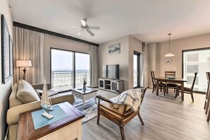 TV - Scenic PCB Condo w/ Stunning Sunsets & Beach View! (Panama City Beach)