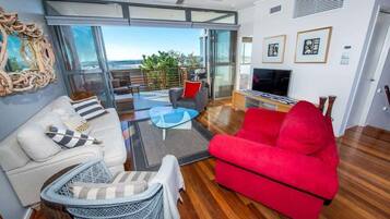 Televisión, oficina