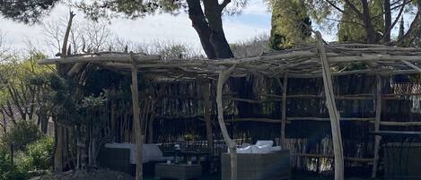 Alberca al aire libre y alberca climatizada