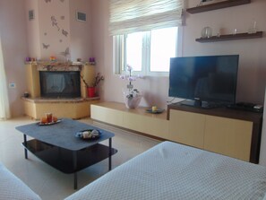 Living area - Litinas Casa-In front of the Sea (Chania)
