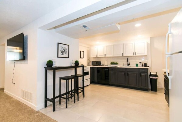 Fridge, microwave, oven, stovetop - Double Denver Delight: Huge Home, Two Kitchens (Denver)