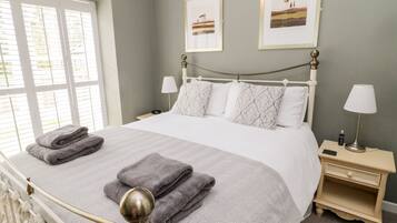 Cottage | 1 bedroom, individually decorated, individually furnished, free WiFi