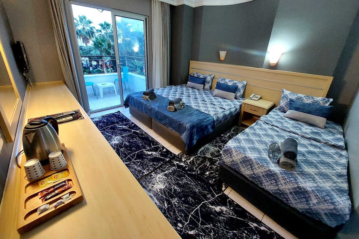 Family Room | Pemandangan dari bilik