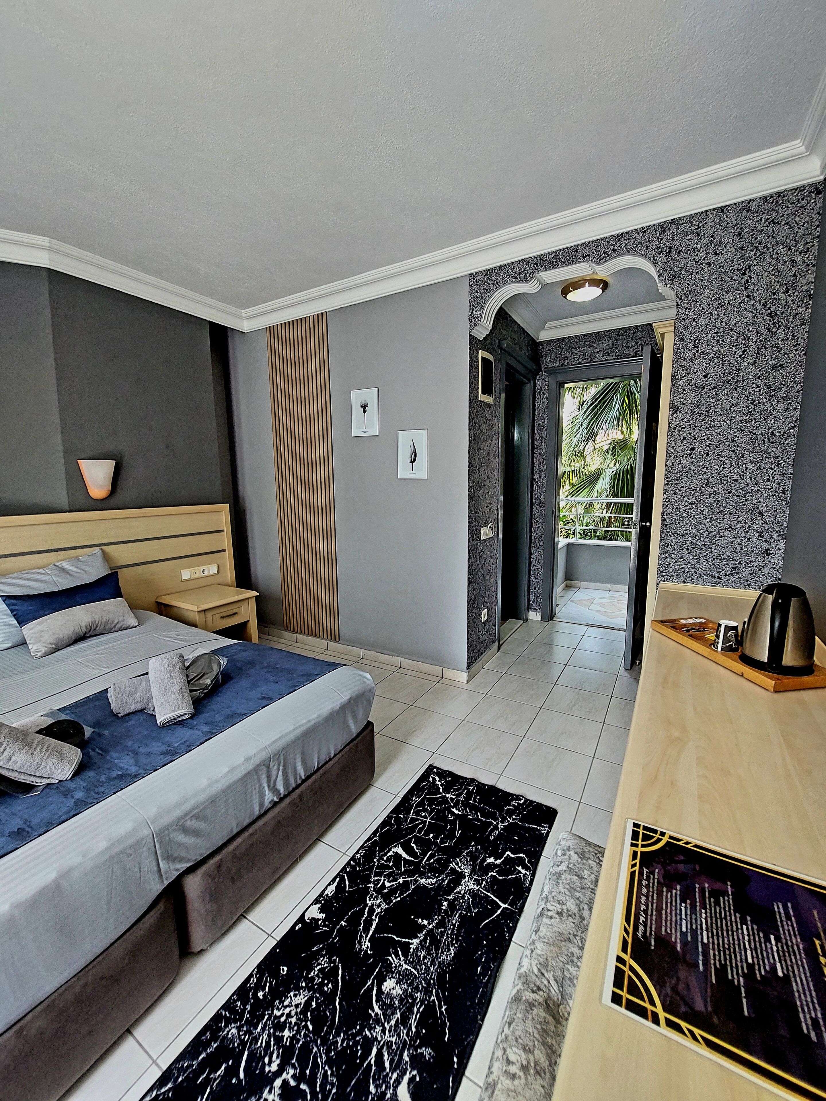 standard room | 1 bedroom, hypo-allergenic bedding, minibar, laptop workspace