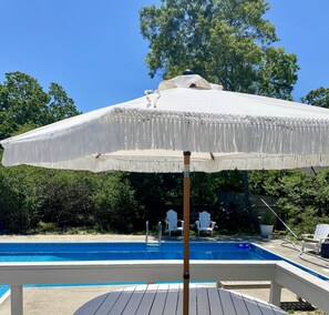 Outdoor pool - Pet Friendly Fenced Yard Beach House, Viking Stove, Pool, #beachybungalow (Hampton Bays)