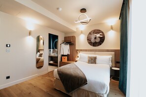 Kamar Single Bisnis | Busa memori dan didekorasi berbeda-beda