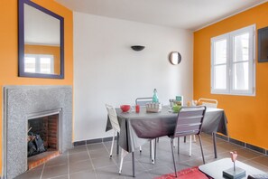 Dining - Nice house in a residence with swimming pool for 5 (La Flotte)