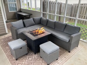 Terrace/patio - Bright centrally located 3 bed/2 bath with fenced private yard (Aiken)