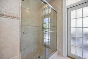 Towels - Ron's Retreat Pet friendly 4BR/4.5BA home in DeBordieu w/club membership (Georgetown)