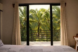 4 bedrooms, WiFi, bed sheets