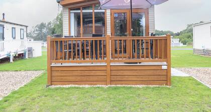 Audrey's Lodge, Foxburrow Hang