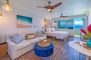 Smart TV, books, stereo