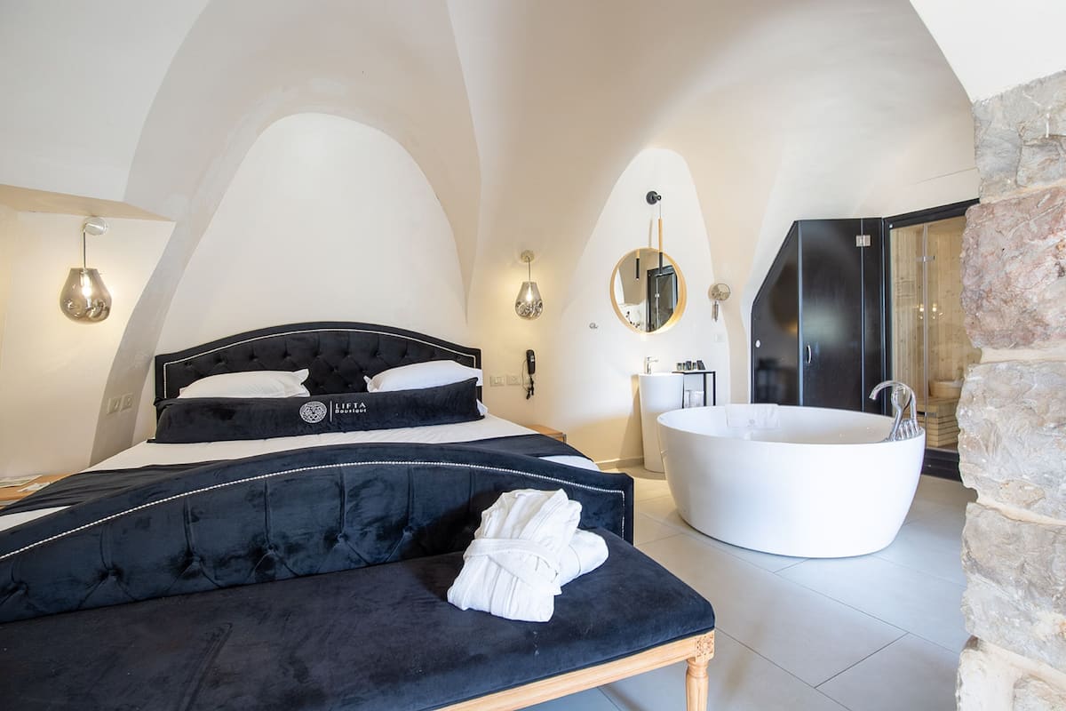Elite Studio Suite | Minibar, in-room safe, soundproofing, free WiFi