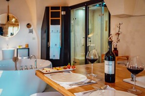 Elite Studio Suite | Minibar, in-room safe, soundproofing, free WiFi - Lifta Boutique Hotel & Spa (Jerusalem)