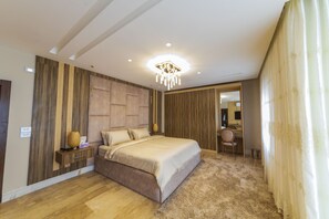 3 bedrooms, desk, free WiFi