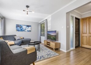 TV, fireplace - @NumberNine at Bright (Bright)