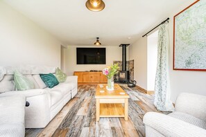 Cottage | Interior - Meadowsweet (Whitby)