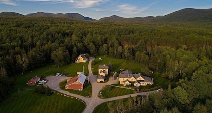 Red Clover Spacious King Suite near Killington