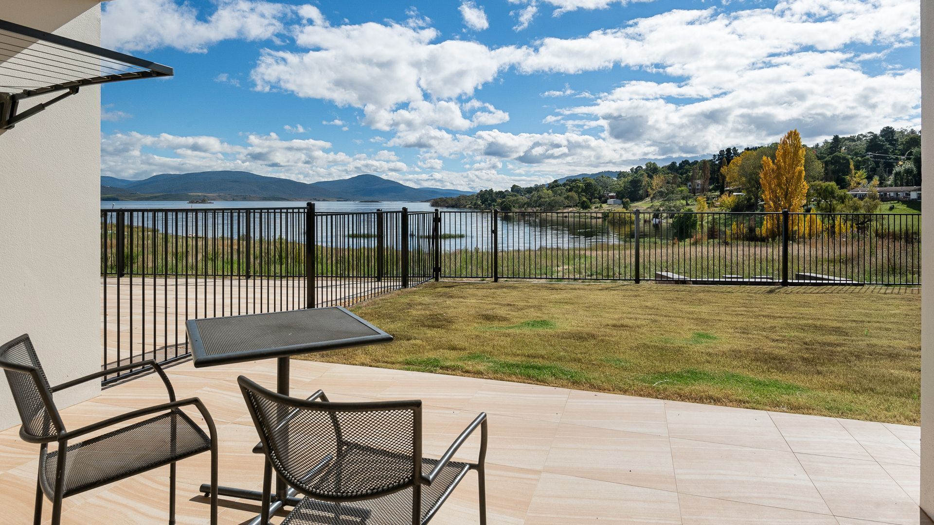 Lake Villavista - 4BR Luxury Townhouse l Pet Friendly l Lake Views l WiFi l BBQ — image 16