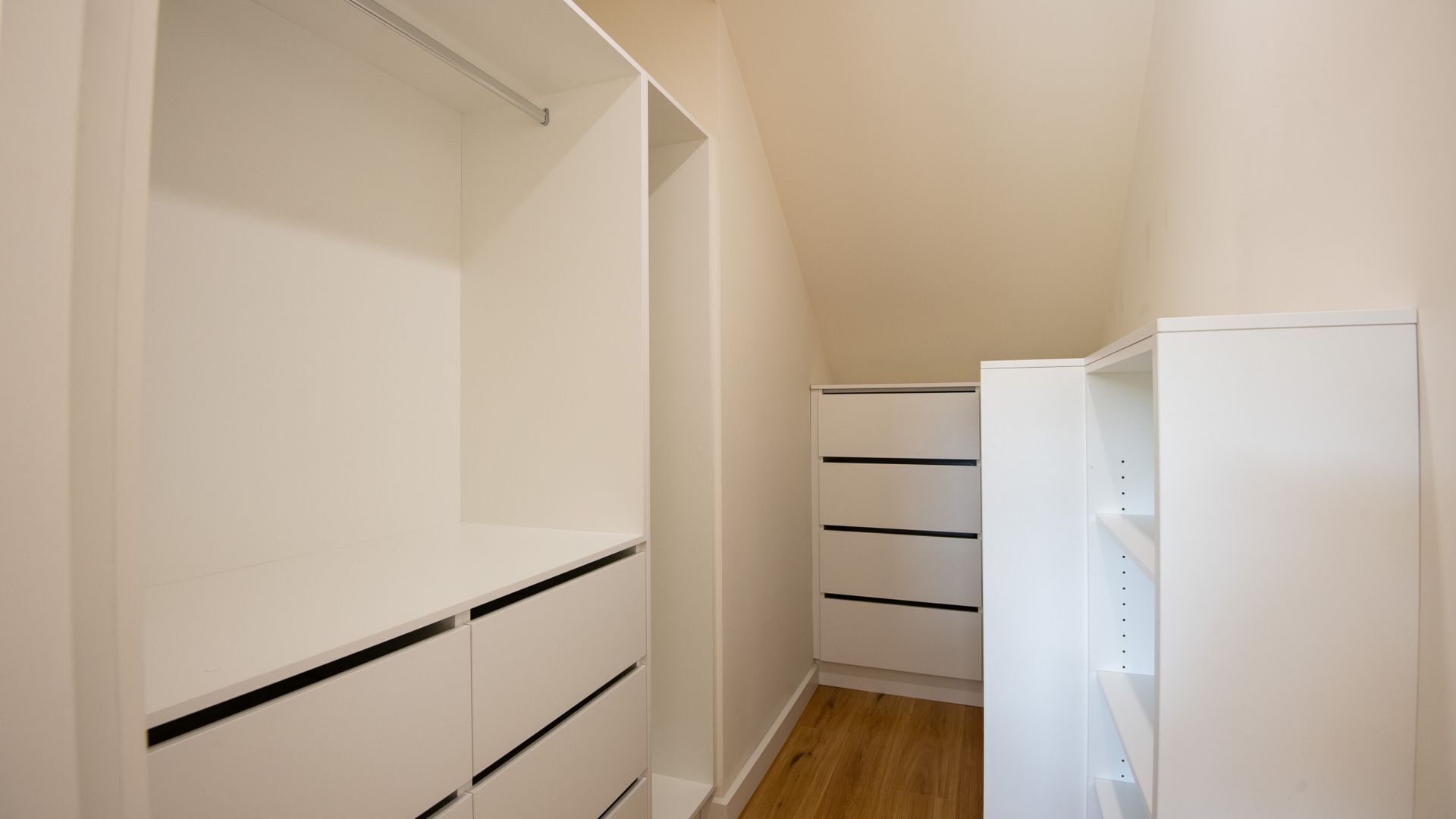 Lake Villavista - 4BR Luxury Townhouse l Pet Friendly l Lake Views l WiFi l BBQ — image 25