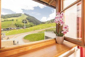 羽絨被、免費 Wi-Fi、床單