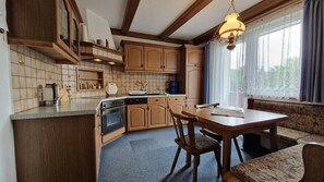 Kühlschrank, Ofen, Herdplatte, Geschirrspüler