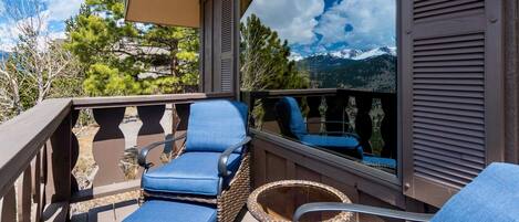 House, 3 Bedrooms | Balcony