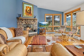 House, 3 Bedrooms | Living area - Solitude Vacation Home At Windcliff 3 Bedroom Home by RedAwning (Estes Park)