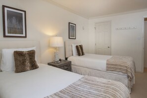 Condo, 2 habitaciones | 2 habitaciones, tabla de planchar con plancha y wifi gratis